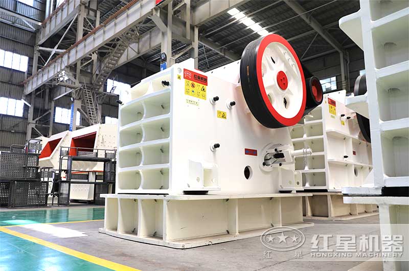 大型鐵礦石破碎機(jī)多少錢一臺(tái)？